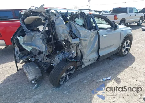 2025 Volvo Xc40 Plus z USA, uszkodzony, nr VIN YV4L12UE5S2566400